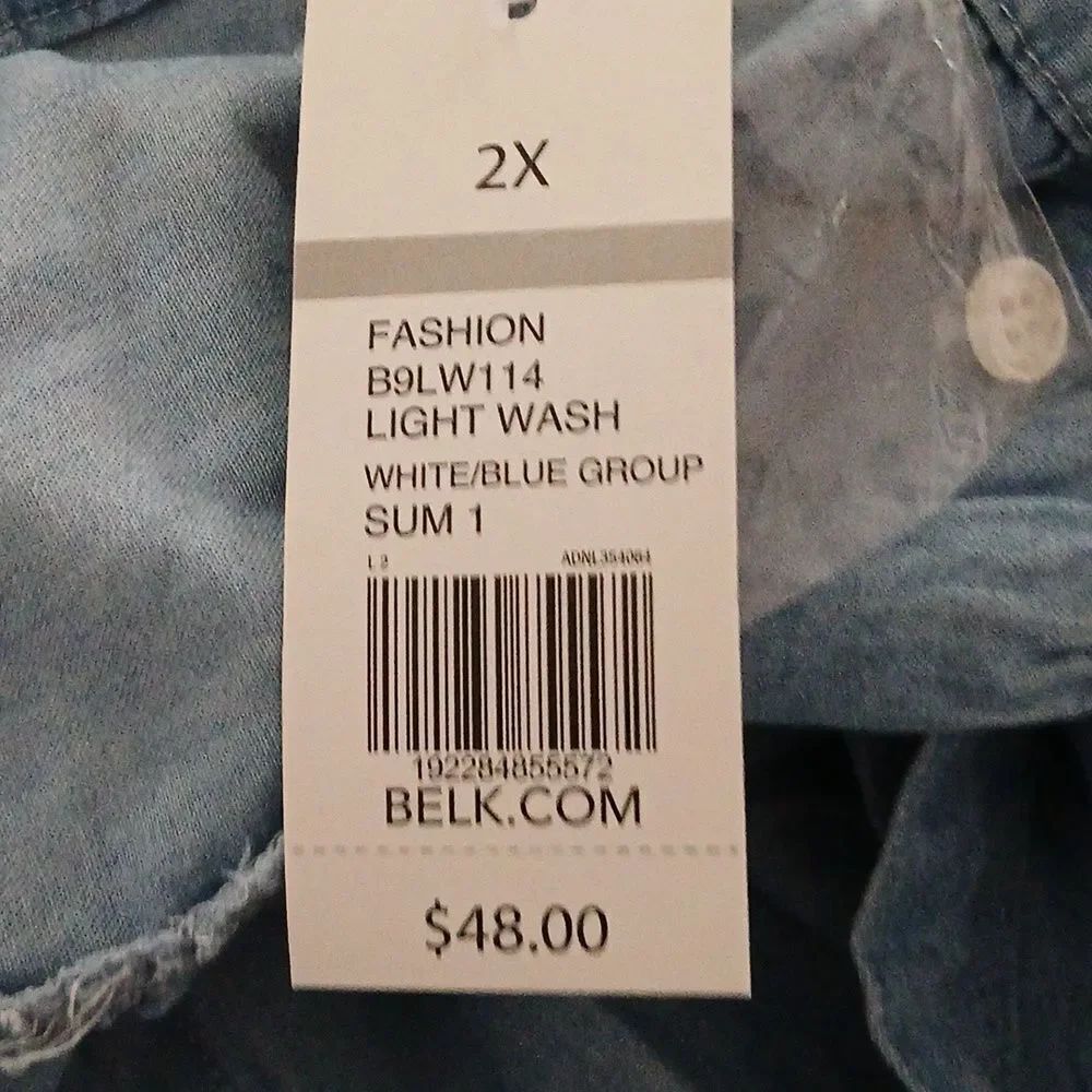 Kim Rogers curvy v neck button down short sleeve light wash denim blouse Sz 2X - Picture 6 of 6